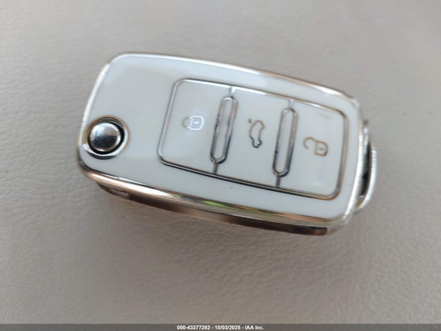 2013 VOLKSWAGEN PASSAT 1VWBN7A31DC037653 Photo 10