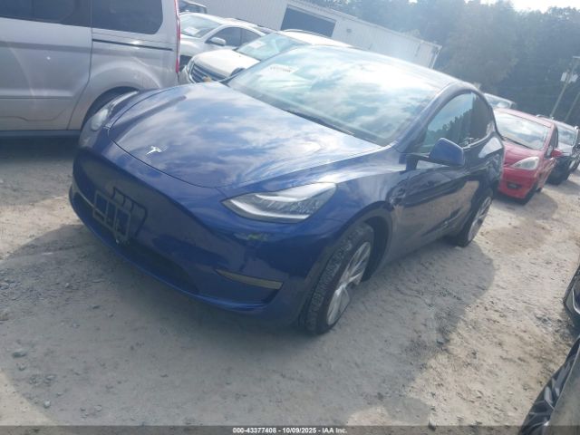 2023 TESLA MODEL Y 7SAYGDEE7PA078247 Photo 1
