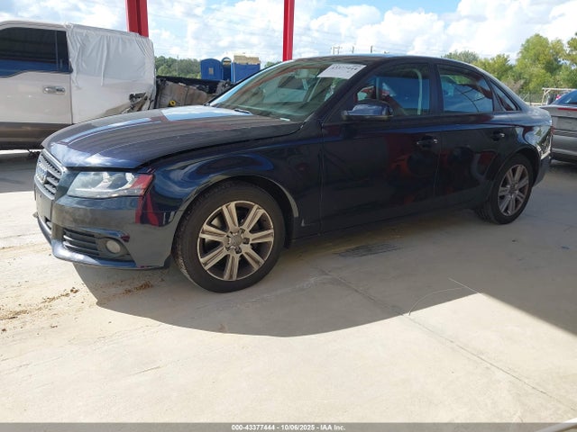2010 AUDI A4 WAUBFAFL4AN066955 Photo 1