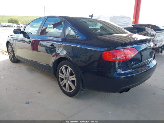2010 AUDI A4 WAUBFAFL4AN066955 Photo 2