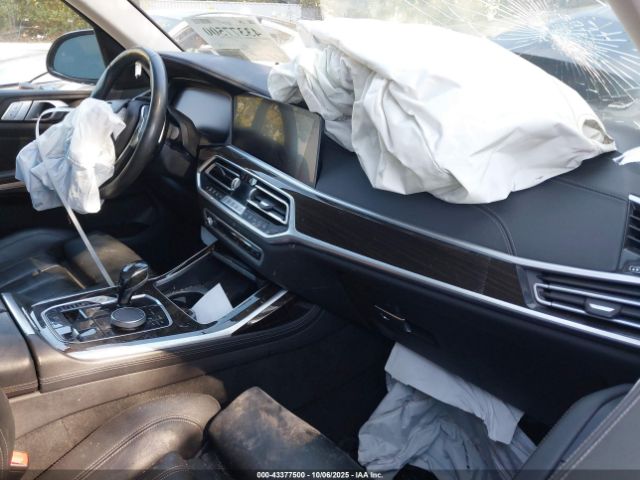 2021 BMW X7 5UXCW2C00M9E87920 Photo 4