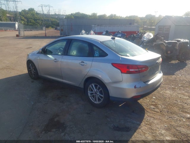 Ford 2016 2016 1FADP3F21GL338531 Image 3