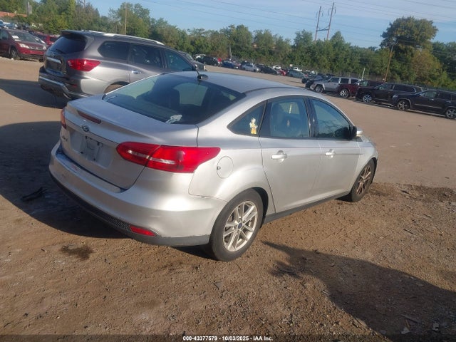 Ford 2016 2016 1FADP3F21GL338531 Image 4
