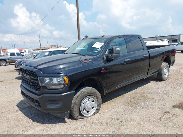 3C6UR5HL5PG587022 RAM 2023
