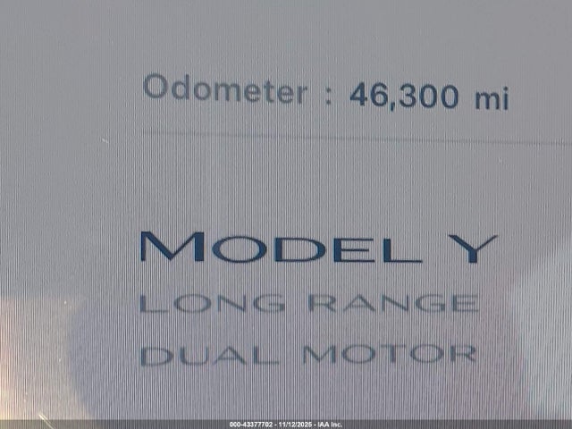 2024 Tesla Model Y Long Range Dual Motor All-wheel Drive მანქანა იყიდება აუქციონზე, vin: 7SAYGAEE4RF039040, აუქციონის ნომერი: 43377702