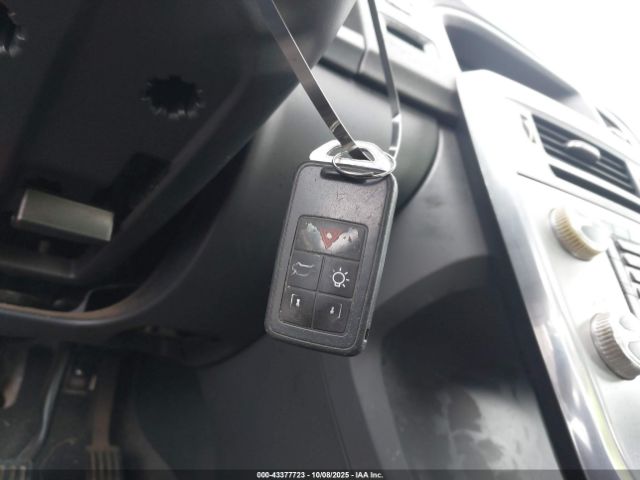 2017 VOLVO S60 YV126MFL5H2421951 Photo 10