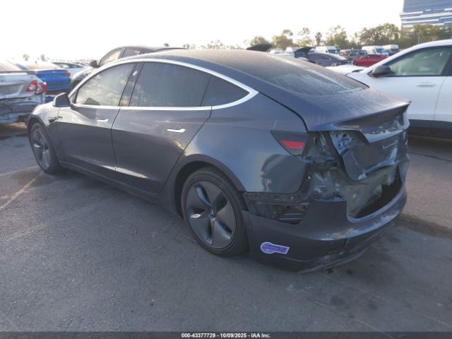 2019 TESLA MODEL 3 5YJ3E1EB0KF453165 Photo 2