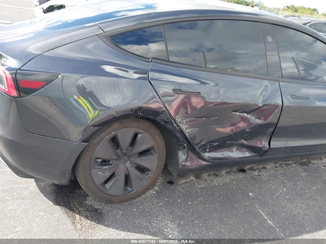 2024 TESLA MODEL 3 5YJ3E1EAXRF768900 Photo 5