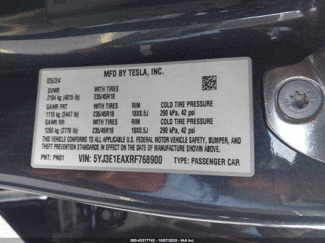 2024 TESLA MODEL 3 5YJ3E1EAXRF768900 Photo 8