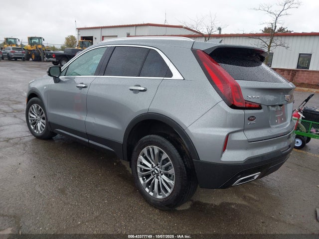 2024 CADILLAC XT4 1GYFZDR41RF206042 Photo 2