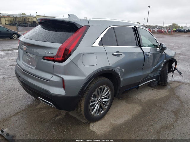2024 CADILLAC XT4 1GYFZDR41RF206042 Photo 3