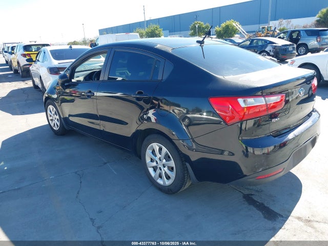 KIA dohc gamma 2015 KNADM4A30F6529408 Image 3