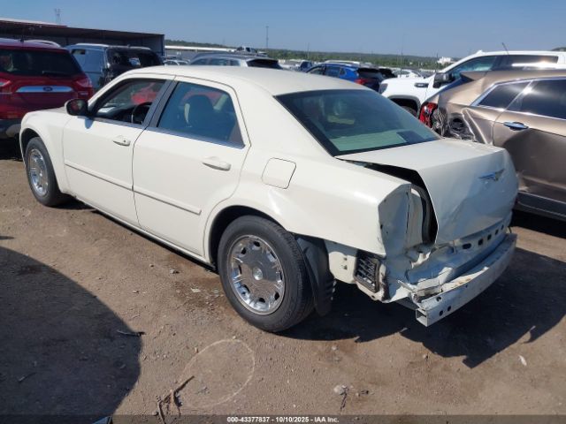 2005 CHRYSLER 300 2C3JA53G85H634171 Photo 2