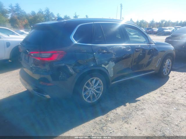 2020 BMW X5 5UXCR6C01L9B79605 Photo 3