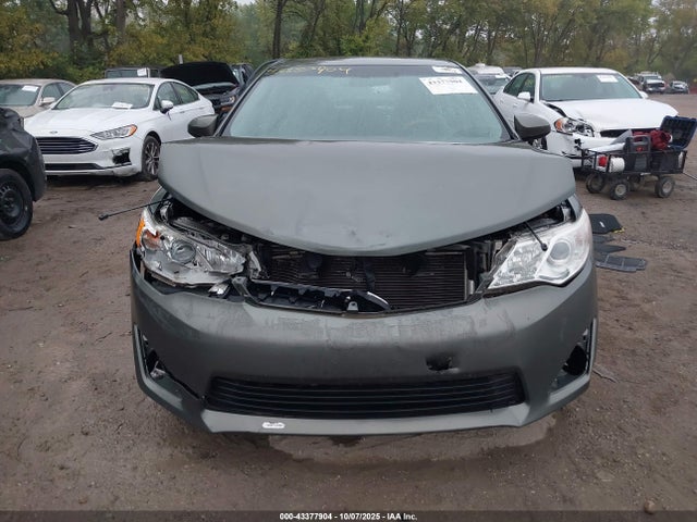 2014 Toyota Camry Le მანქანა იყიდება აუქციონზე, vin: 4T4BF1FK0ER425970, აუქციონის ნომერი: 43377904