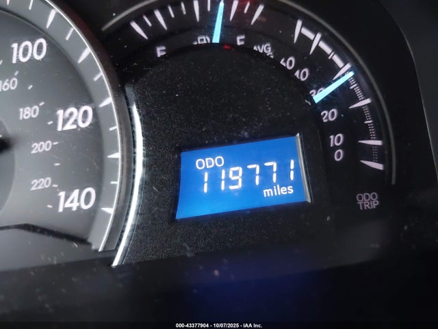 2014 Toyota Camry Le მანქანა იყიდება აუქციონზე, vin: 4T4BF1FK0ER425970, აუქციონის ნომერი: 43377904