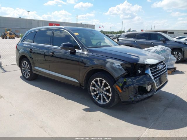 2017 AUDI Q7 WA1LAAF7XHD020470