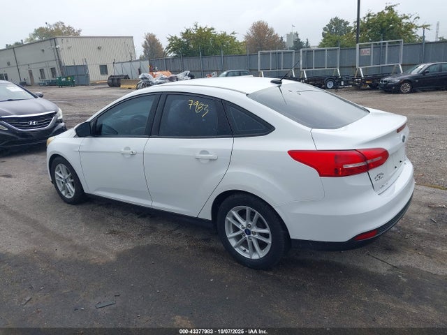 Ford 2.0l gdi 2018 1FADP3F27JL287799 Image 3