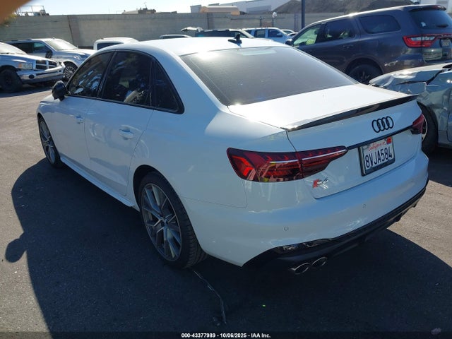 2021 AUDI S4 WAUB4AF49MA031175 Photo 2