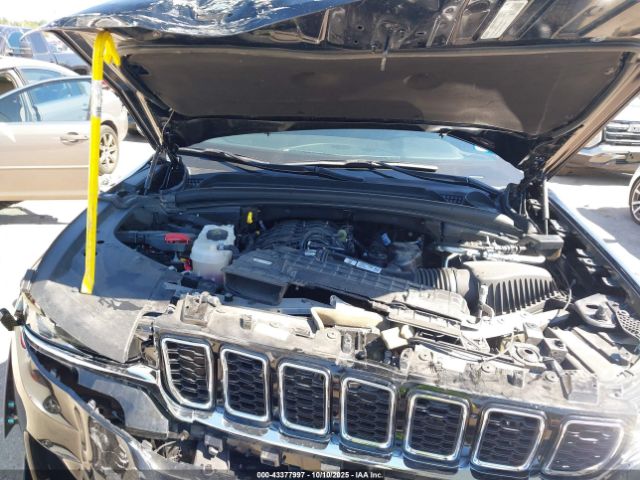 2024 JEEP GRAND CHEROKEE 1C4RJGBG4RC142337 Photo 9