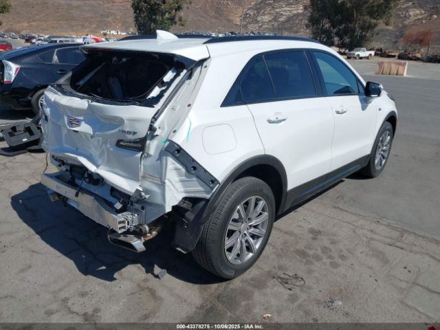 2023 CADILLAC XT4 1GYFZFR49PF104559 Photo 3