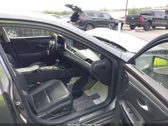 2019 LEXUS ES 300H JTHB21B17K2007855 Photo 4