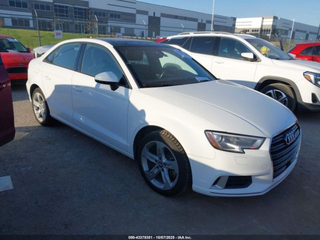 2018 AUDI A3 WAUAUGFF3J1014447