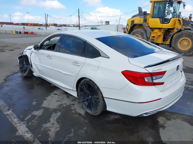 2018 HONDA ACCORD HYBRID 1HGCV3F93JA004434 Photo 2
