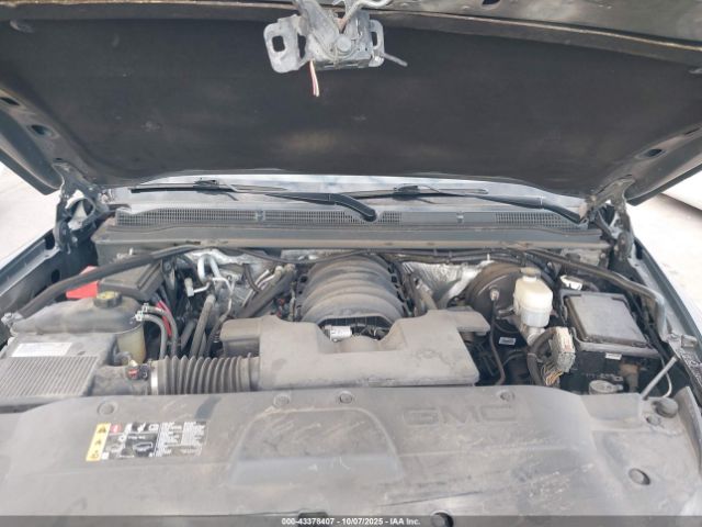 2018 GMC YUKON XL 1GKS2HKJ1JR114386 Photo 9