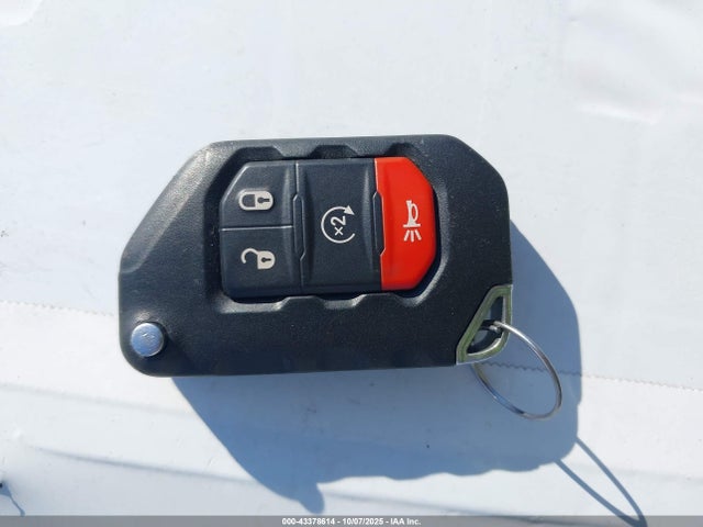 1C4HJXDG8KW623608 Jeep 2019