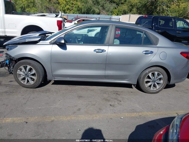 3KPA24AD9NE495028 KIA RIO S
