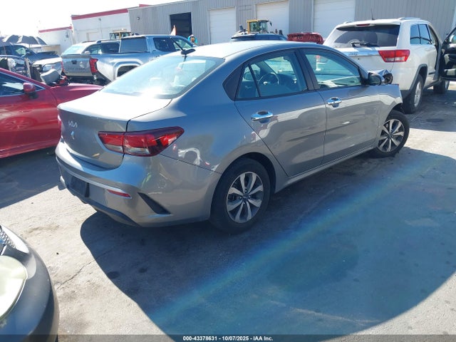 3KPA24AD9NE495028 KIA RIO S