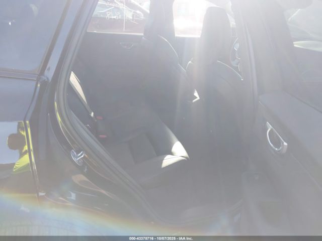 2025 VOLVO XC60 YV4M12RJ7S1204729 Photo 7