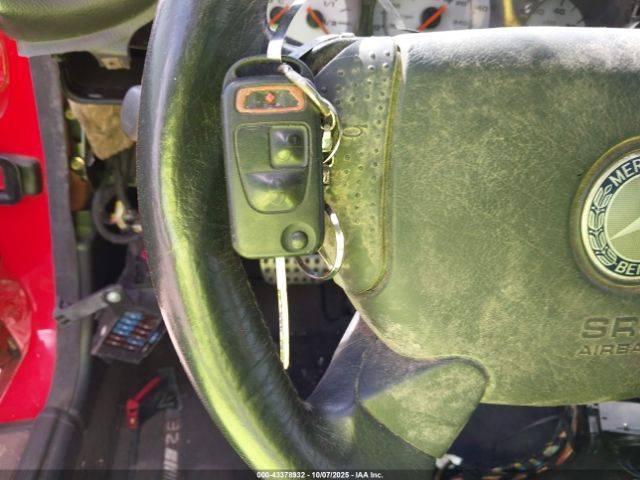 2002 MERCEDES-BENZ SLK 32 AMG WDBKK66F02F233876 Photo 10