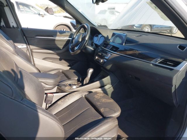 2019 BMW X1 WBXHT3C58K3H35397 Photo 4