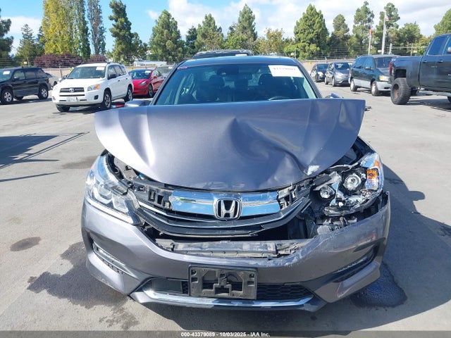 1HGCR2F97HA269530 Honda k24w1