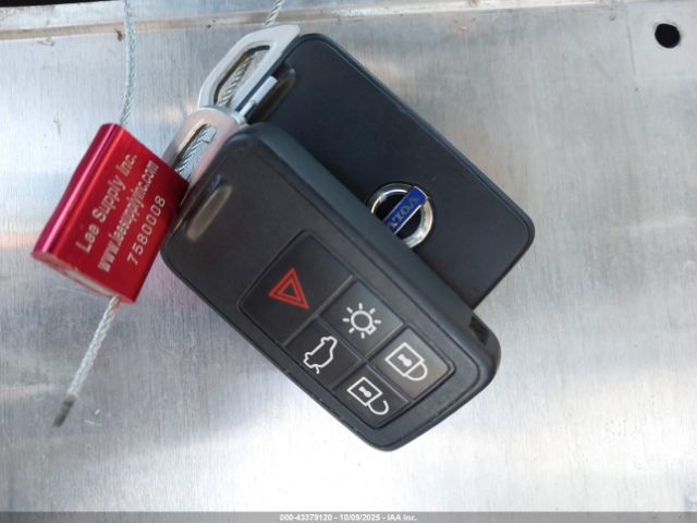 2017 VOLVO XC60 YV440MRR1H2039204 Photo 10