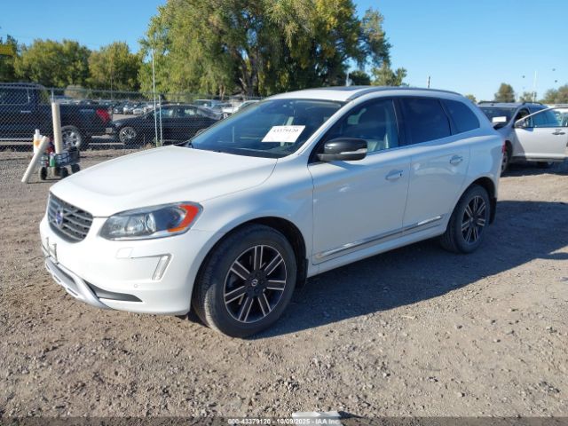 2017 VOLVO XC60 YV440MRR1H2039204 Photo 1