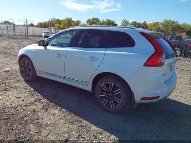 2017 VOLVO XC60 YV440MRR1H2039204 Photo 2