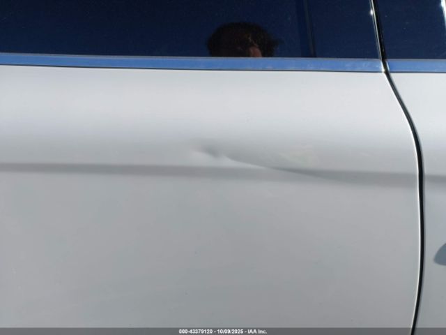 2017 VOLVO XC60 YV440MRR1H2039204 Photo 5