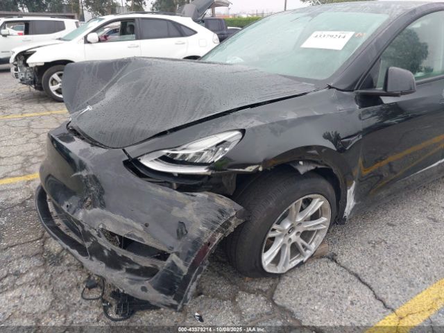 2021 TESLA MODEL Y 5YJYGDEE2MF275046 Photo 5