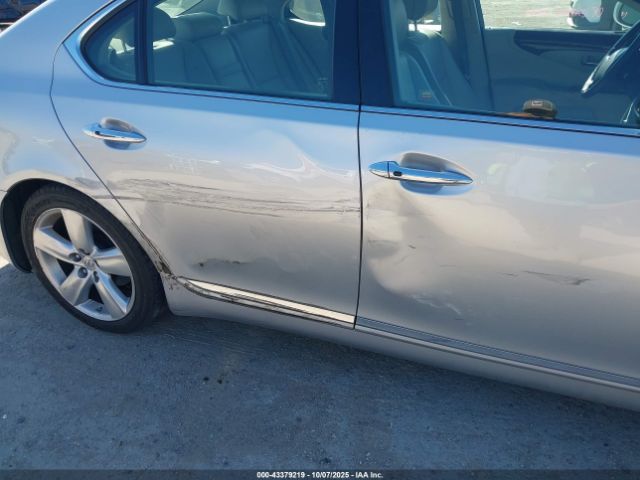 2011 LEXUS LS 460 JTHBL5EF8B5104380 Photo 5