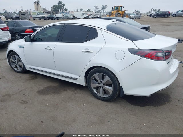 KIA dohc mpi theta ii 2014 KNAGN4AD9E5075098 Image 3