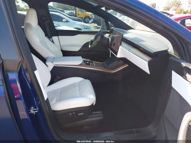 2022 TESLA MODEL X 7SAXCDE59NF337960 Photo 4