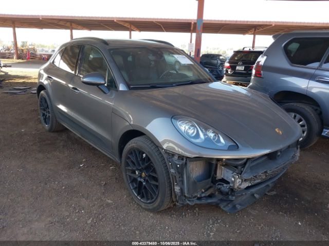 2015 PORSCHE MACAN WP1AB2A56FLB57090