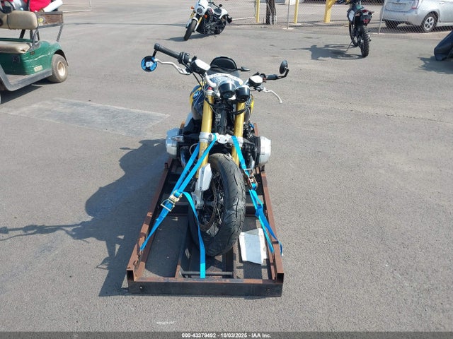 2018 BMW R NINE T WB10J0305JZ698527 Photo 4