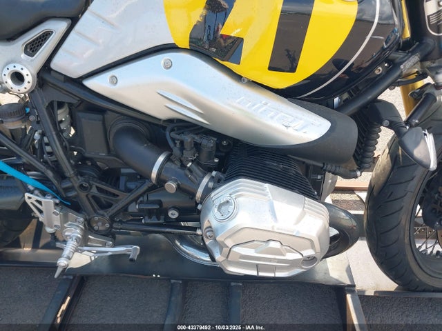 2018 BMW R NINE T WB10J0305JZ698527 Photo 7