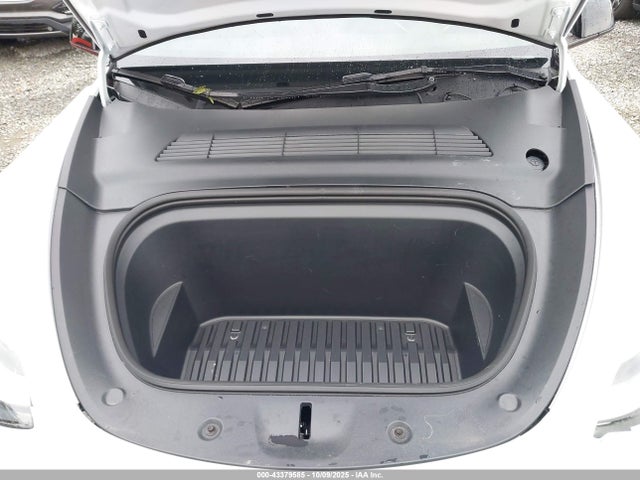 2023 TESLA MODEL Y 7SAYGDEE5PF646577 Photo 9