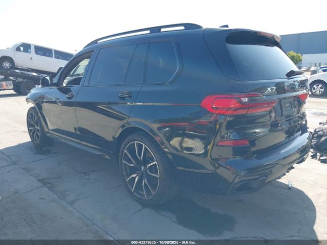 2022 BMW X7 5UXCW2C03N9N11500 Photo 2