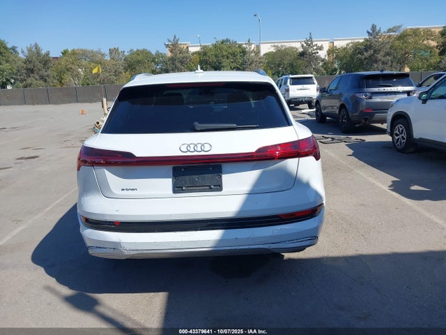 WA1VAAGE2KB010511 Audi E-Tron